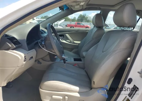 2009 Toyota Camry Base z USA, uszkodzony, nr VIN 4T1BE46K69U801804